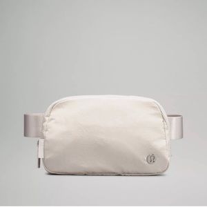 Lululemon Everywhere Belt Bag